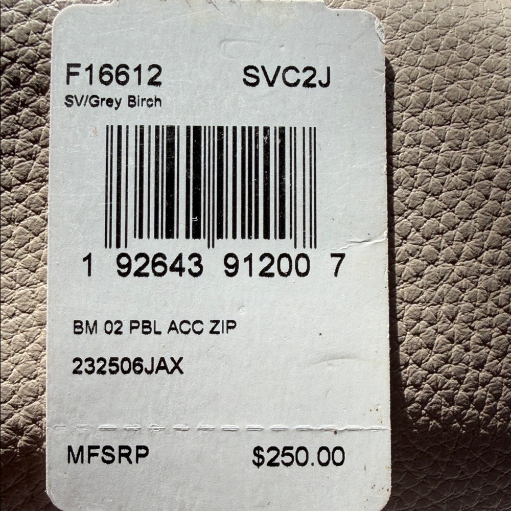 Coach Cream Leather Wallet - Picture 5 of 6